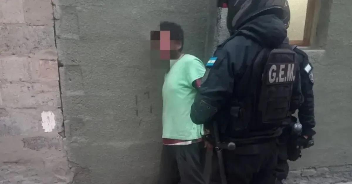 Un sujeto apuntildealoacute a su hermano y luego se atrincheroacute 