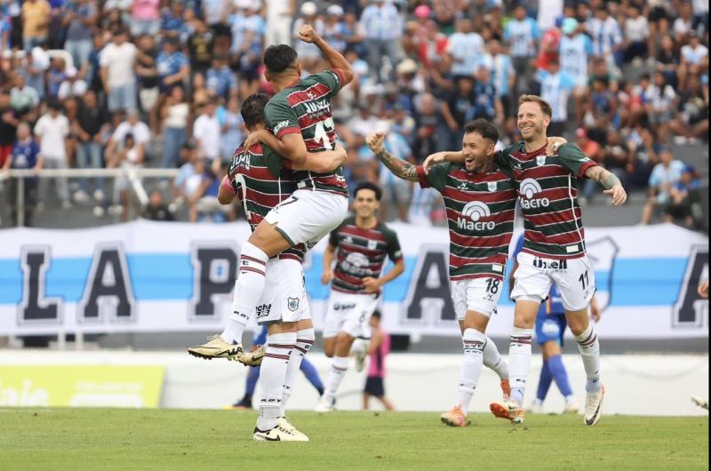 Gimnasia reaccionoacute a tiempo lo dio vuelta y le ganoacute a Colegiales