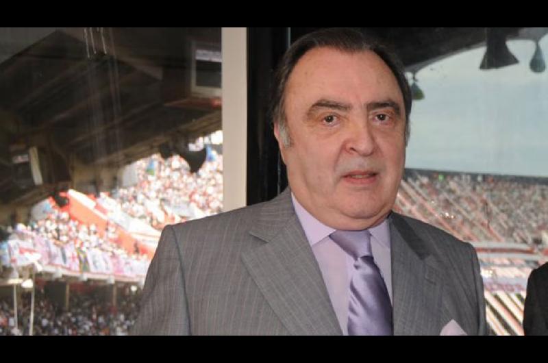 iquestTe acordaacutes Diego Acaricialardquo- Los relatos maacutes icoacutenicos de Marcelo Araujo la voz que marcoacute a una generacioacuten