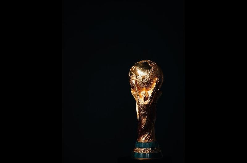 Iraacuten asegura que jugaraacute el Mundial pese a las advertencias de Donald Trump