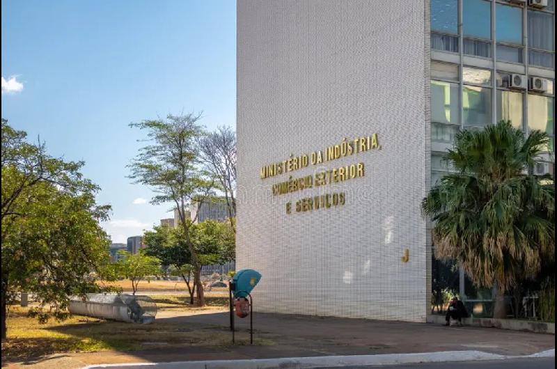 Brasil- Ministerio de Comercio Exterior alerta sobre posibilidad de inflacioacuten global por conflicto en Medio Oriente
