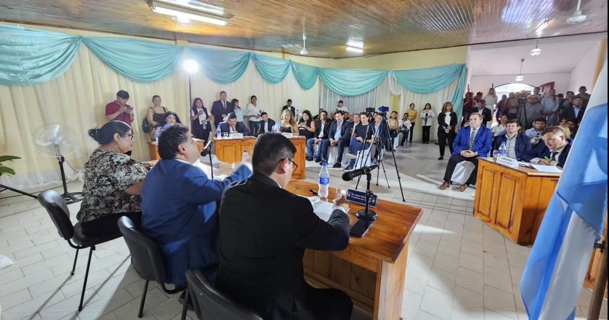 El vicegobernador Bernis acompantildeoacute el inicio de sesiones ordinarias en Monterrico