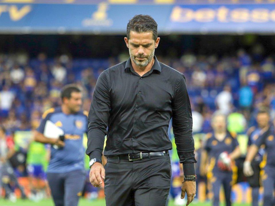 A casi un antildeo de su salida de Boca Gago seraacute el entrenador de un histoacuterico de Chile
