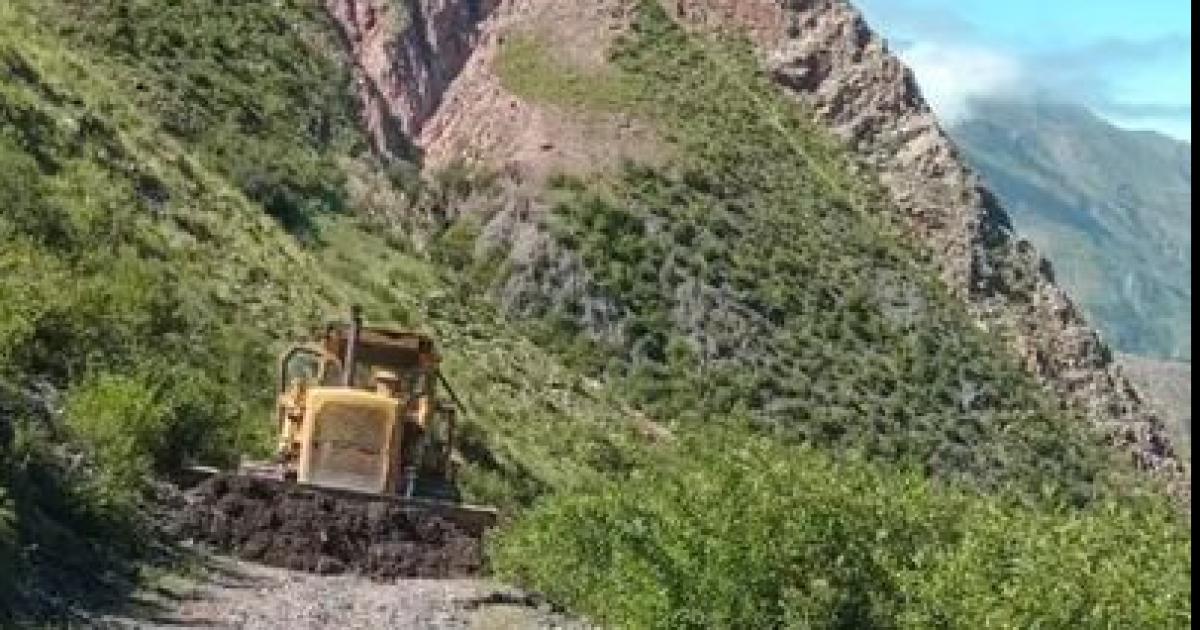 Ejecutan obras de acondicionamiento del camino al Santuario de Punta Corral