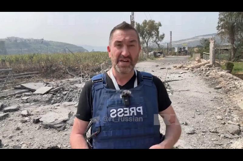 El escalofriante momento en que un misil impacta a metros de un cronista y su camaroacutegrafo en el Liacutebano