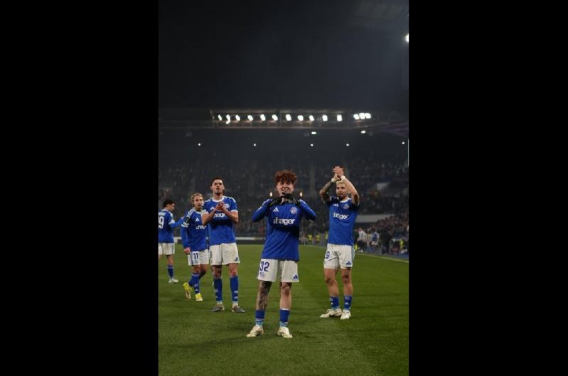Conference League- ldquoColordquo Barco le dio la clasificacioacuten al Racing de Estrasburgo a los cuartos de final 