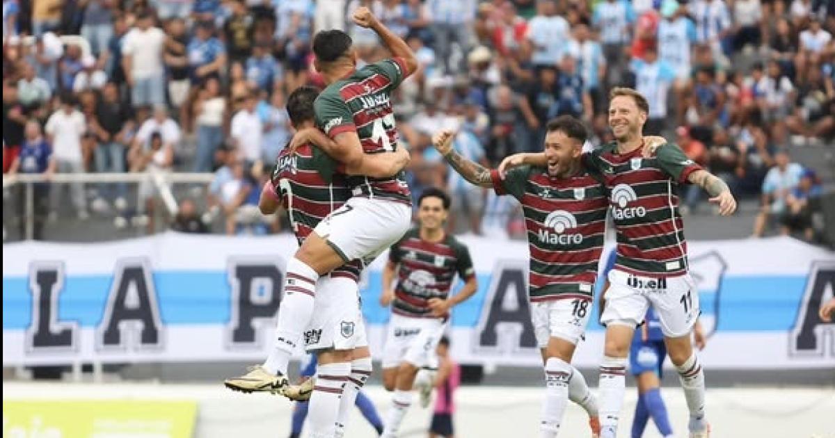 Gimnasia visita a Tristaacuten Suaacuterez en busca del mejor resultado