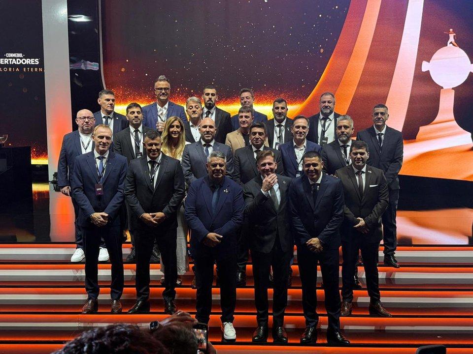 Tapia agradecioacute a Riquelme por ceder La Bombonera y lanzoacute una indirecta a River