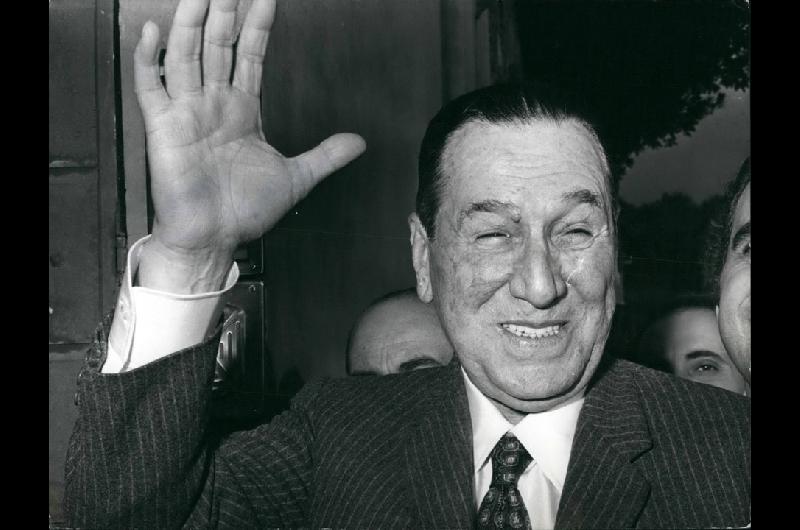 Peroacuten liquidoacute su propia sucesioacuten- Natalio Botana y el error que costoacute la democracia