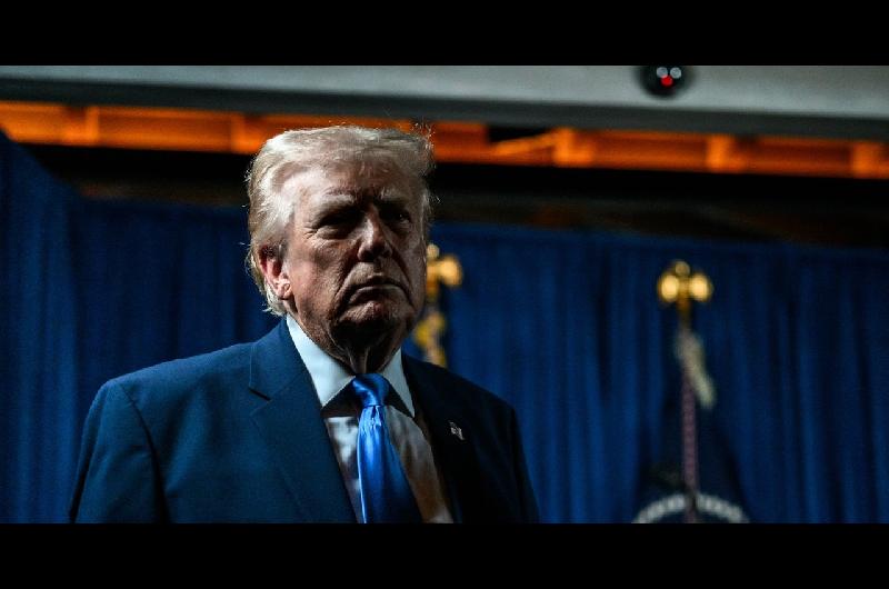 Trump amenazoacute con desplegar agentes del ICE para vigilar aeropuertos 