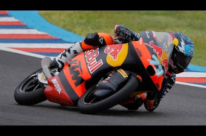Valentiacuten Perrone clasificoacute segundo y Marco Morelli quinto en la qualy de Moto3 en Goiacircnia