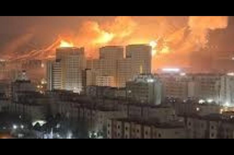 Ejeacutercito israeliacute afirma haber atacado centro de desarrollo de armas nucleares en Teheraacuten