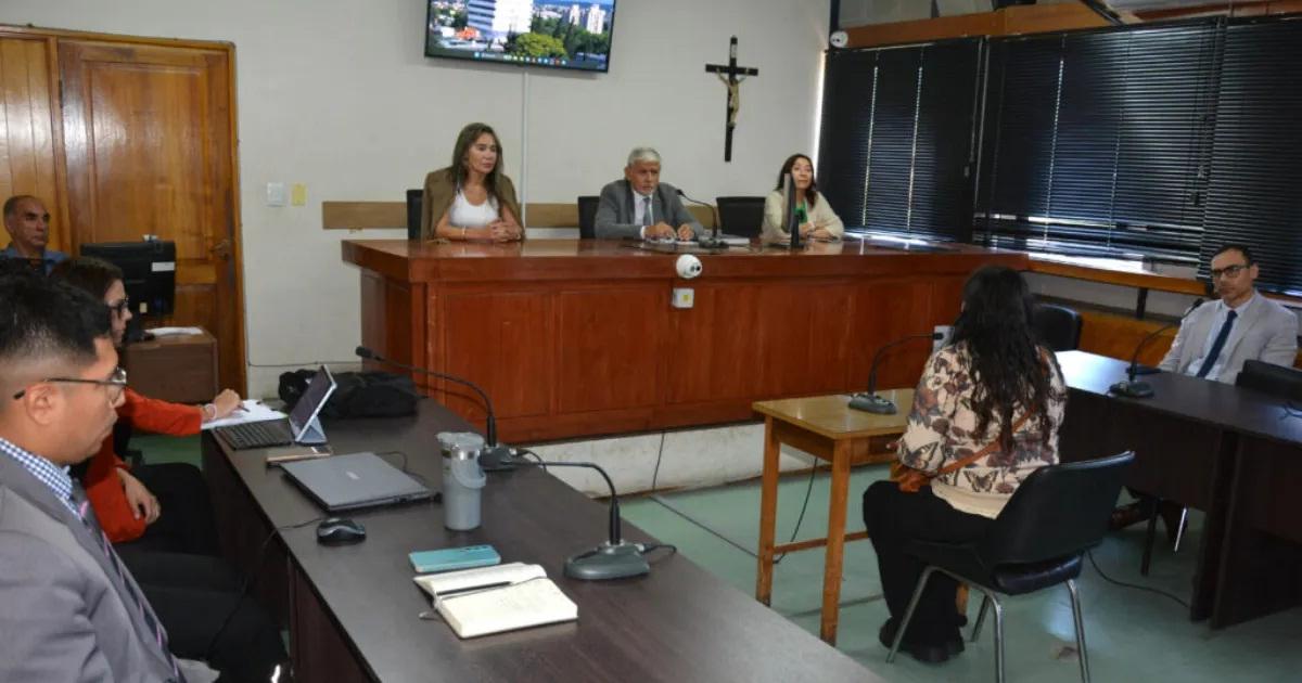 Policiacutea jujentildeo condenado por maltratos en una comisariacutea