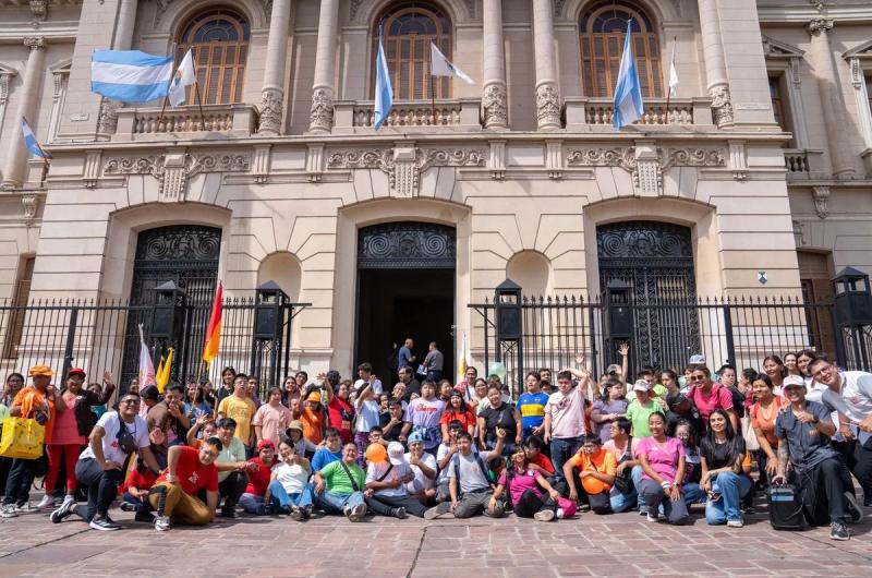 Asociacioacuten Todos Juntos conmemoroacute el Diacutea Mundial del Siacutendrome de Down