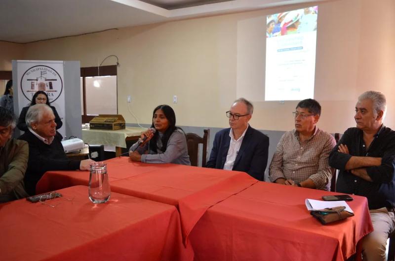 Realizaron una jornada sobre gestioacuten hiacutedrica y participacioacuten ciudadana en Tilcara