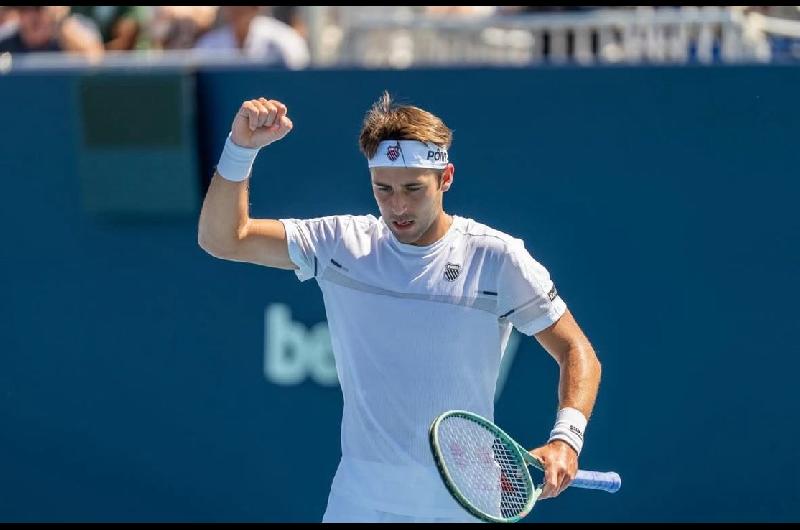 Tomaacutes Etcheverry sigue ganando y estaacute en octavos de final del Masters 1000 de Miami