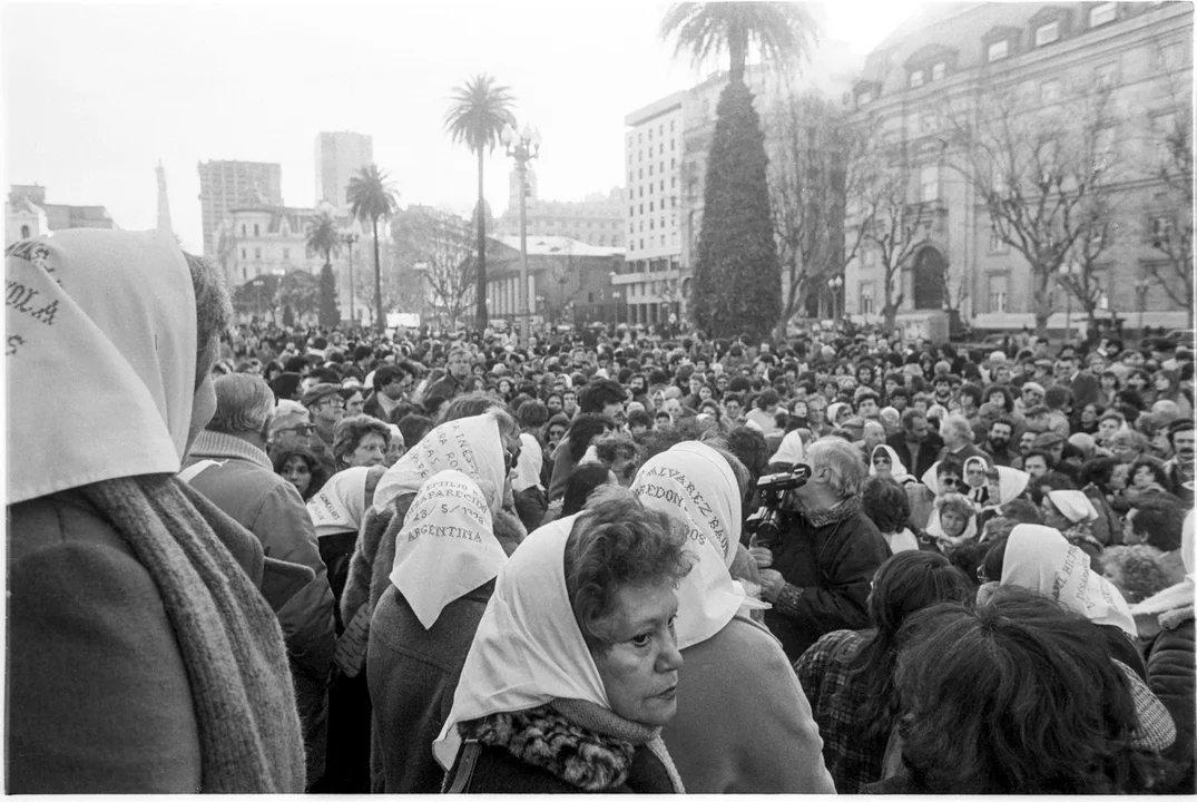 A 50 antildeos del golpe los famosos se expresaron en redes con mensajes por la memoria