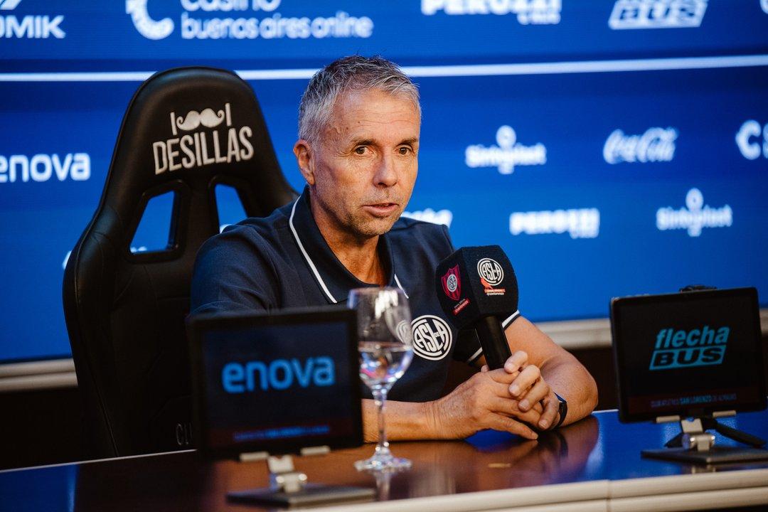 Gustavo Aacutelvarez a los hinchas- El equipo los va a representar y seraacute protagonista