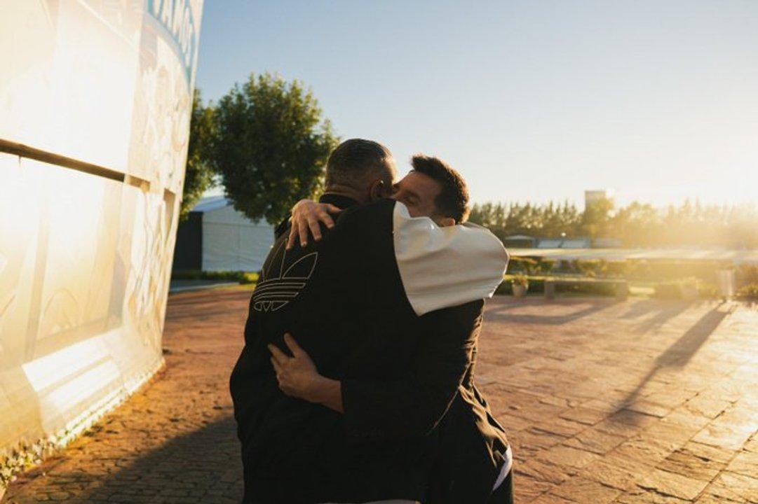Messi y Tapia juntos previo a los amistosos de la Seleccioacuten argentina