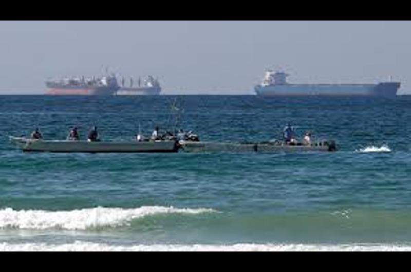 El CGRI cierra el estrecho de Ormuz a barcos vinculados con Estados Unidos e Israel