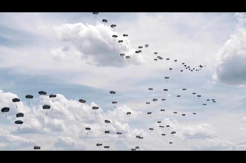 Estados Unidos podriacutea desplegar 2000 paracaidistas en Medio Oriente