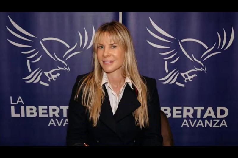 La burla de Karen Reichardt a una expositora ambientalista- ldquoiquestPor queacute no te tomaacutes una pastillita