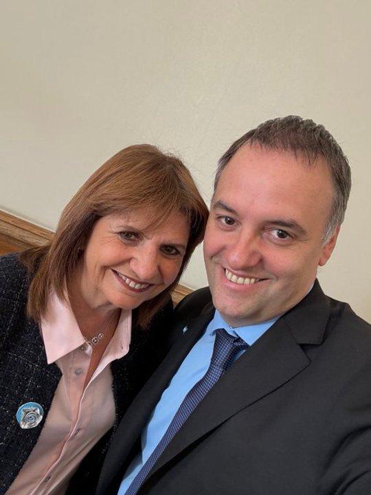 Adorni se reuacutene este jueves con Bullrich tras un ldquooperativo de pazrdquo