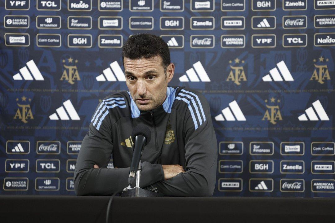 #128308 Seguiacute EN VIVO la conferencia de prensa de Lionel Scaloni