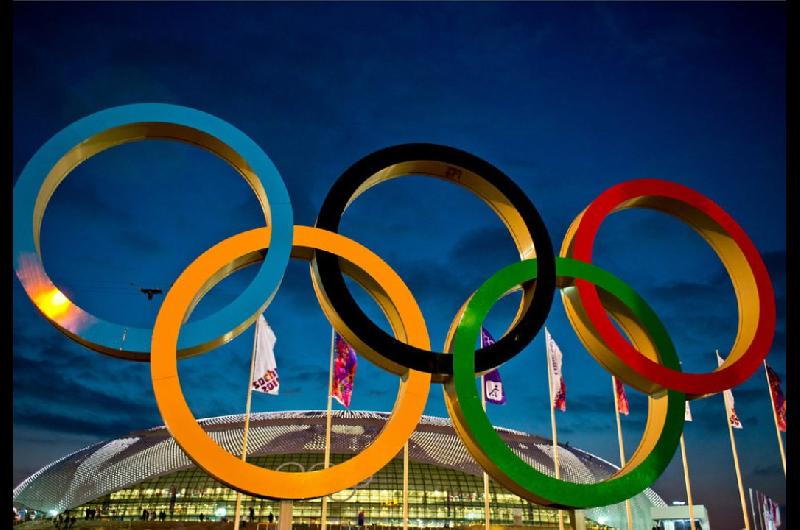 Juegos Oliacutempicos- prohiacuteben la participacioacuten de atletas trans en la categoriacutea femenina para Los Aacutengeles 2028