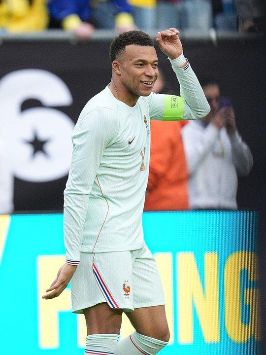 Francia derrotoacute a Brasil y mostroacute superioridad antes del Mundial