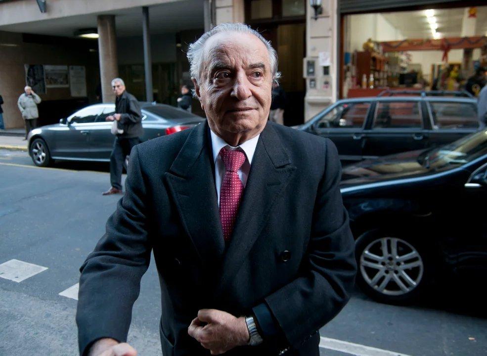 Paritaria de Comercio- acuerdan suba del 5-en-porciento- en tres tramos y suma fija de 20000