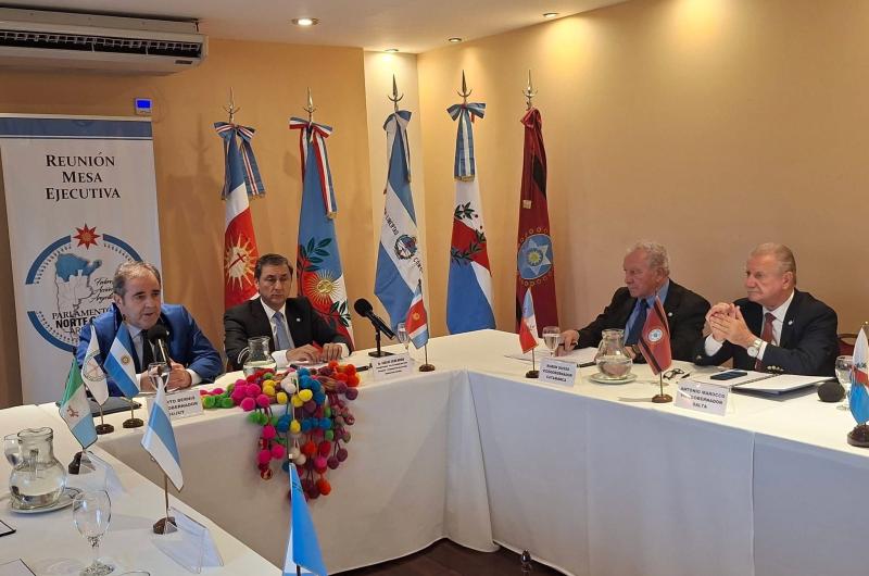 Trabajaremos fuertemente por el Norte Grande y el federalismo