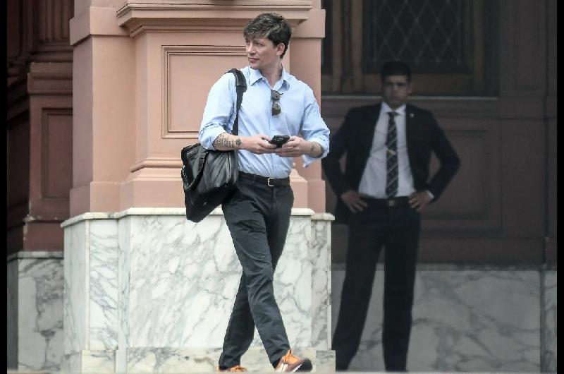 Imperio sin fin- el desafiante mensaje de Santiago Caputo tras el fallo por YPF