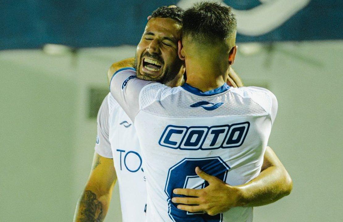 Primera Nacional- Tristaacuten Suaacuterez ganoacute y alcanzoacute la punta en la Zona B