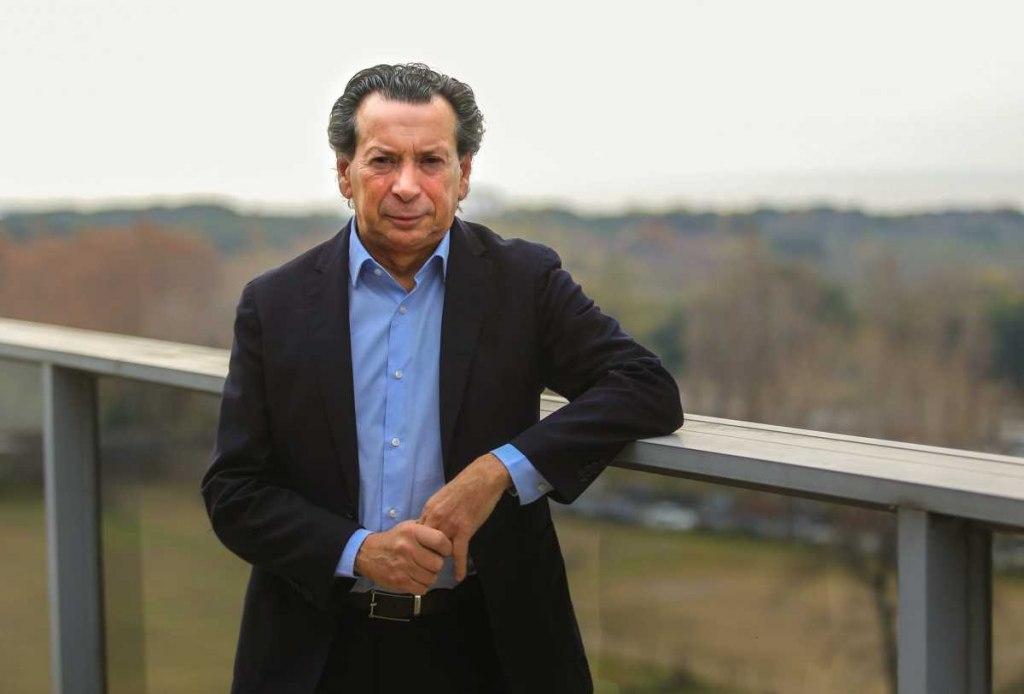 Dante Sica advierte sobre una economiacutea ldquoa dos velocidadesrdquo y la escasa profundidad financiera