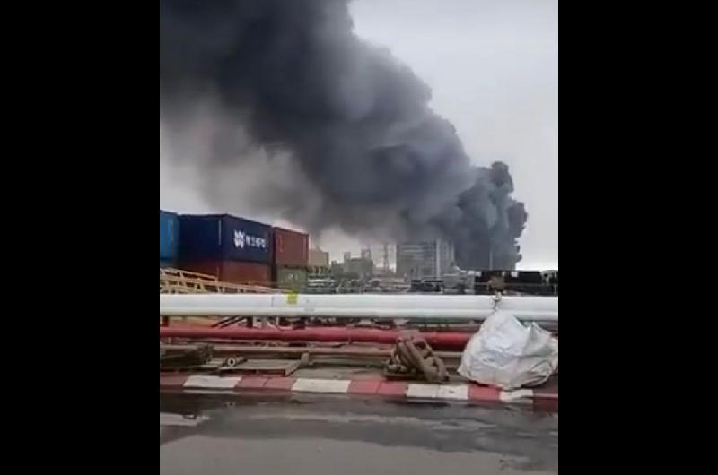 Alerta quiacutemica en Israel- restos de un misil provocaron un incendio y evacuaciones en Neot Hovav