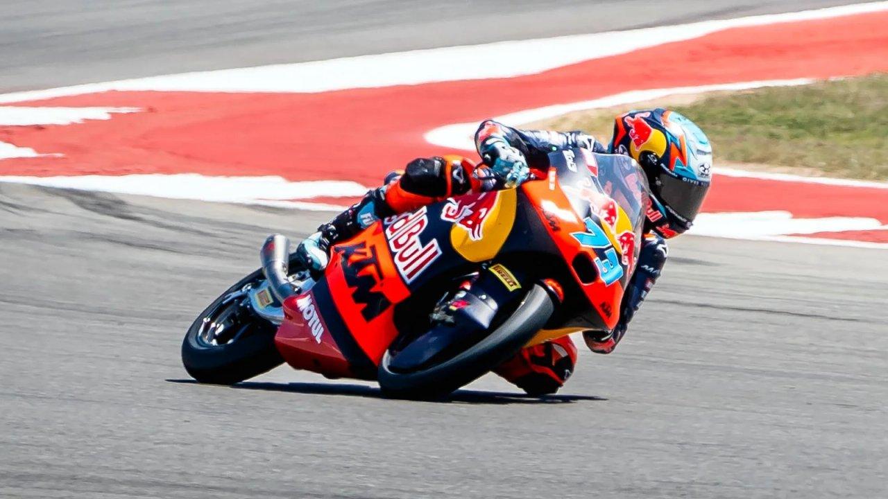 Moto3- Valentiacuten Perrone perdioacute la victoria en la uacuteltima vuelta y terminoacute cuarto en Austin