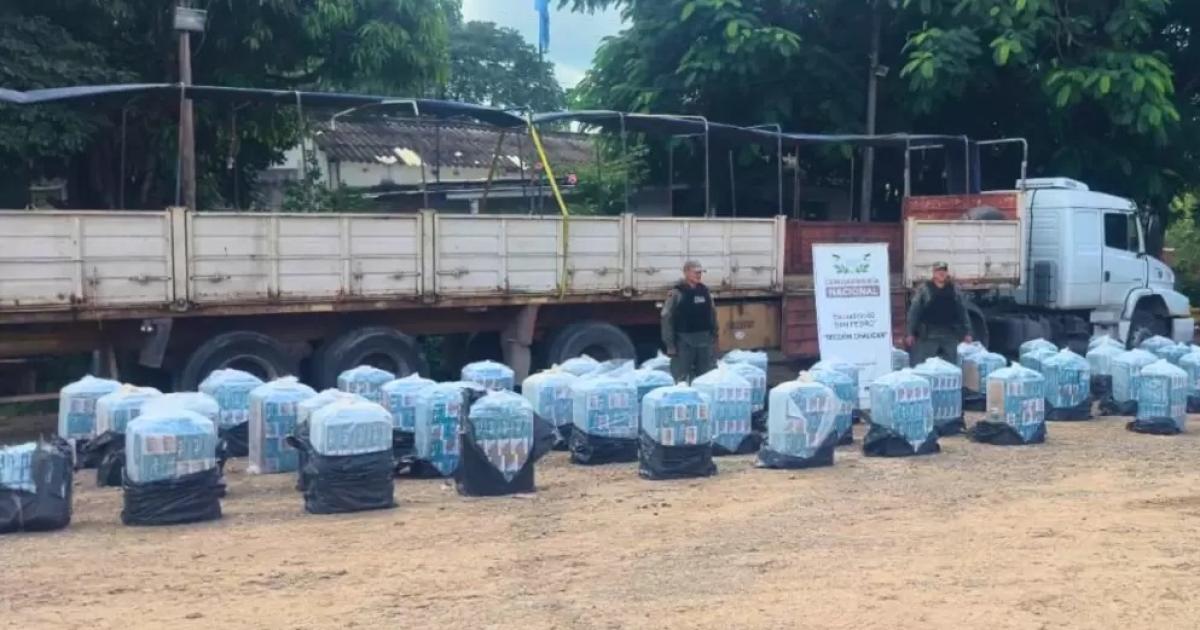 Secuestraron 34000 atados de cigarrillos ilegales tras una persecucioacuten en Ruta 34