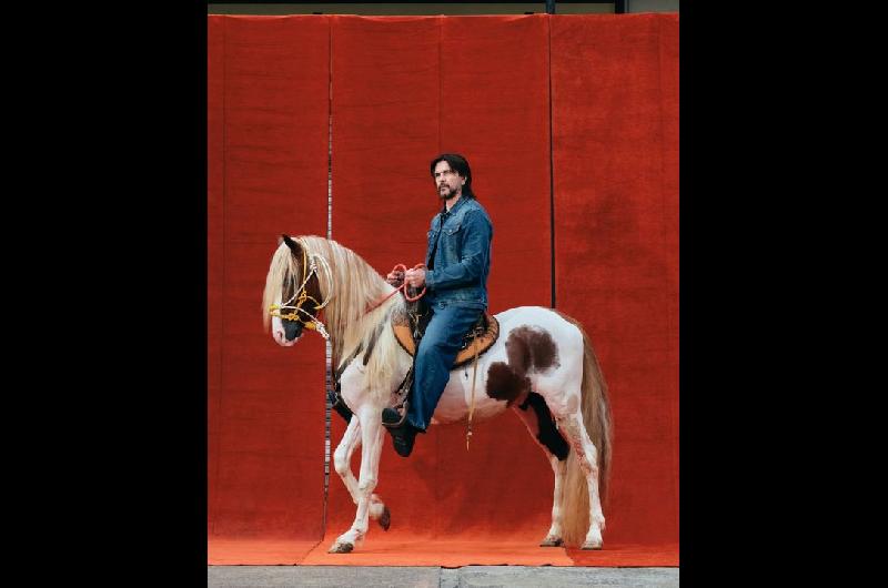 Juanes viajoacute a Costa Rica para su uacuteltimo proyecto- las increiacutebles imaacutegenes