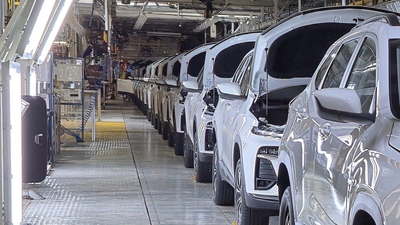 Stellantis reduce la produccioacuten en su planta de El Palomar y ofrece retiros voluntarios