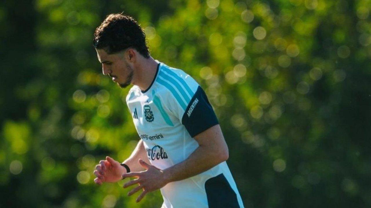 Scaloni se emocionoacute hasta las laacutegrimas y abandonoacute la conferencia de prensa al hablar de Panichelli 