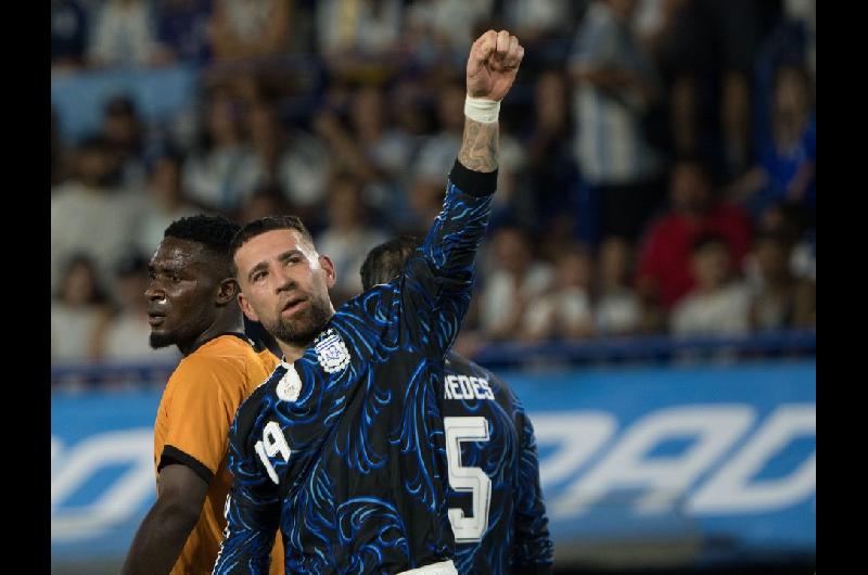 Nicolaacutes Otamendi luego del triunfo de la Seleccioacuten- ldquoAl Mundial vamos a competir y defender el tiacutetulordquo