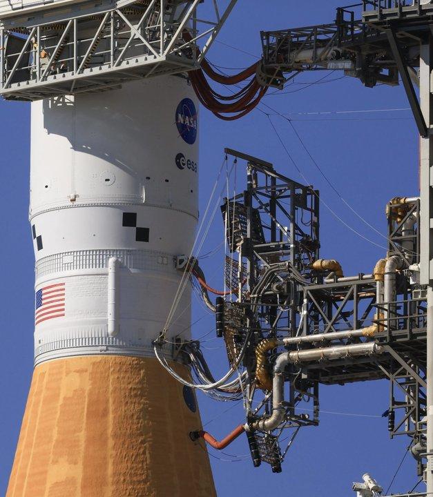 Histoacuterico- despegoacute Artemis II la primera misioacuten tripulada de la NASA que orbitaraacute la Luna luego de maacutes de 50 antildeos