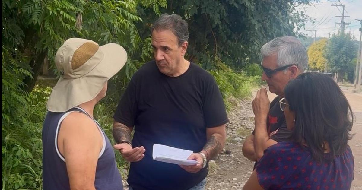 El concejal Martiacutenez presentoacute un proyecto para sanear canal de avenida Puesto del Marqueacutes