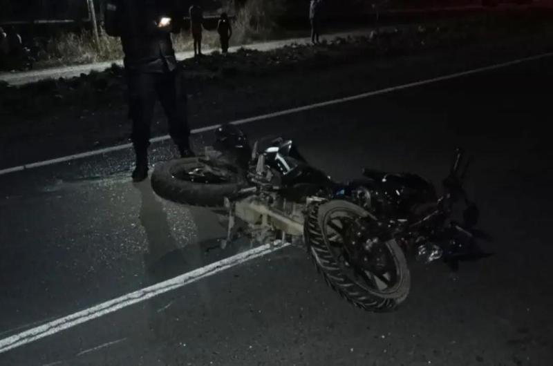 Motociclista murioacute luego de chocar contra un contenedor de escombros
