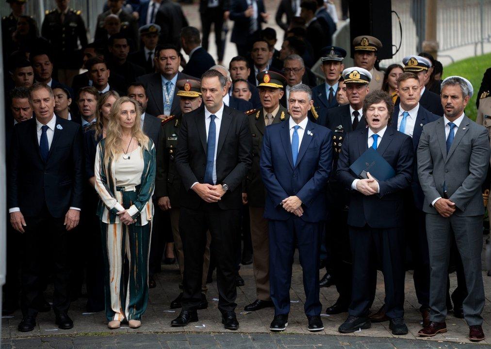 La imprecisioacuten de Martiacuten Meacutenem sobre Malvinas- ldquoEstamos para conmemorar el desembarco de allaacute por el ochenta y pico