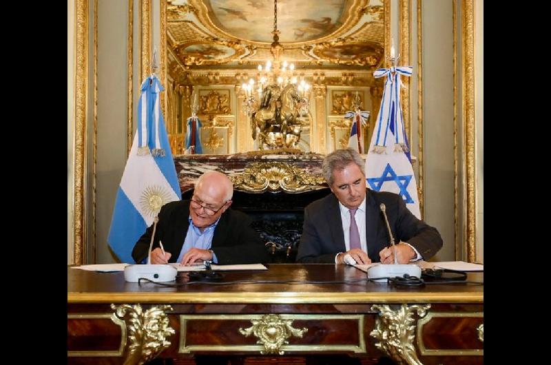El canciller israeliacute destacoacute la decisioacuten del Gobierno de expulsar al encargado de negocios de Iraacuten en el paiacutes