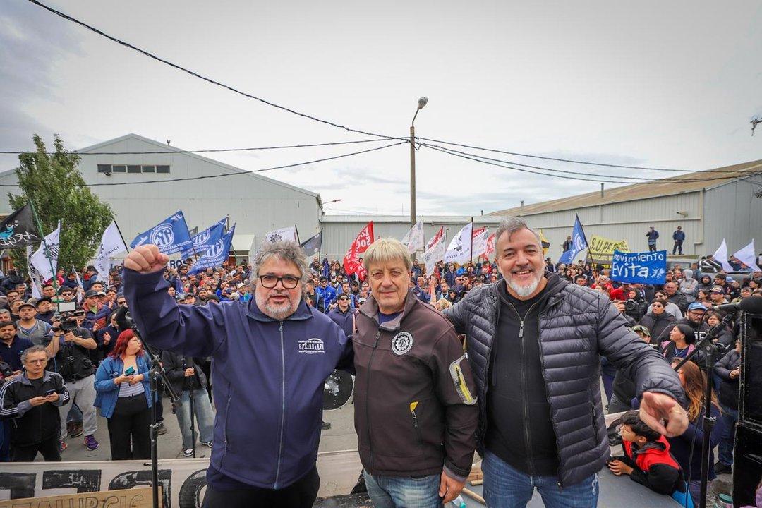 Sindicatos ldquodurosrdquo convocaron a un plenario para el Diacutea del Trabajador