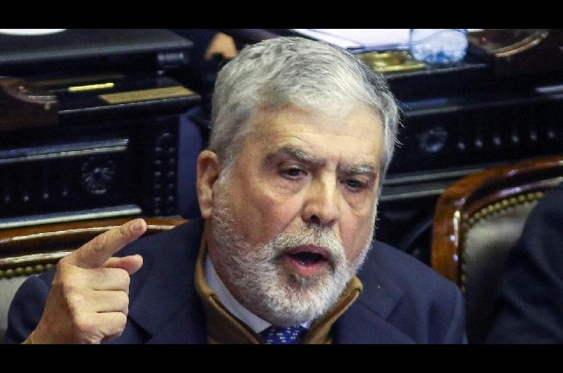 Fernando Esteche reclamoacute atencioacuten meacutedica adecuada para De Vido