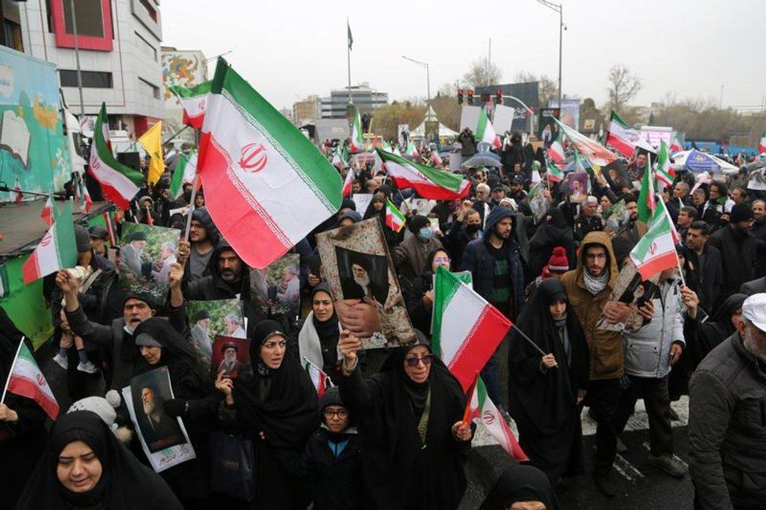 Inteligencia de EEUU advierte que Iraacuten conserva la mitad de sus misiles y drones tras un mes de ofensiva